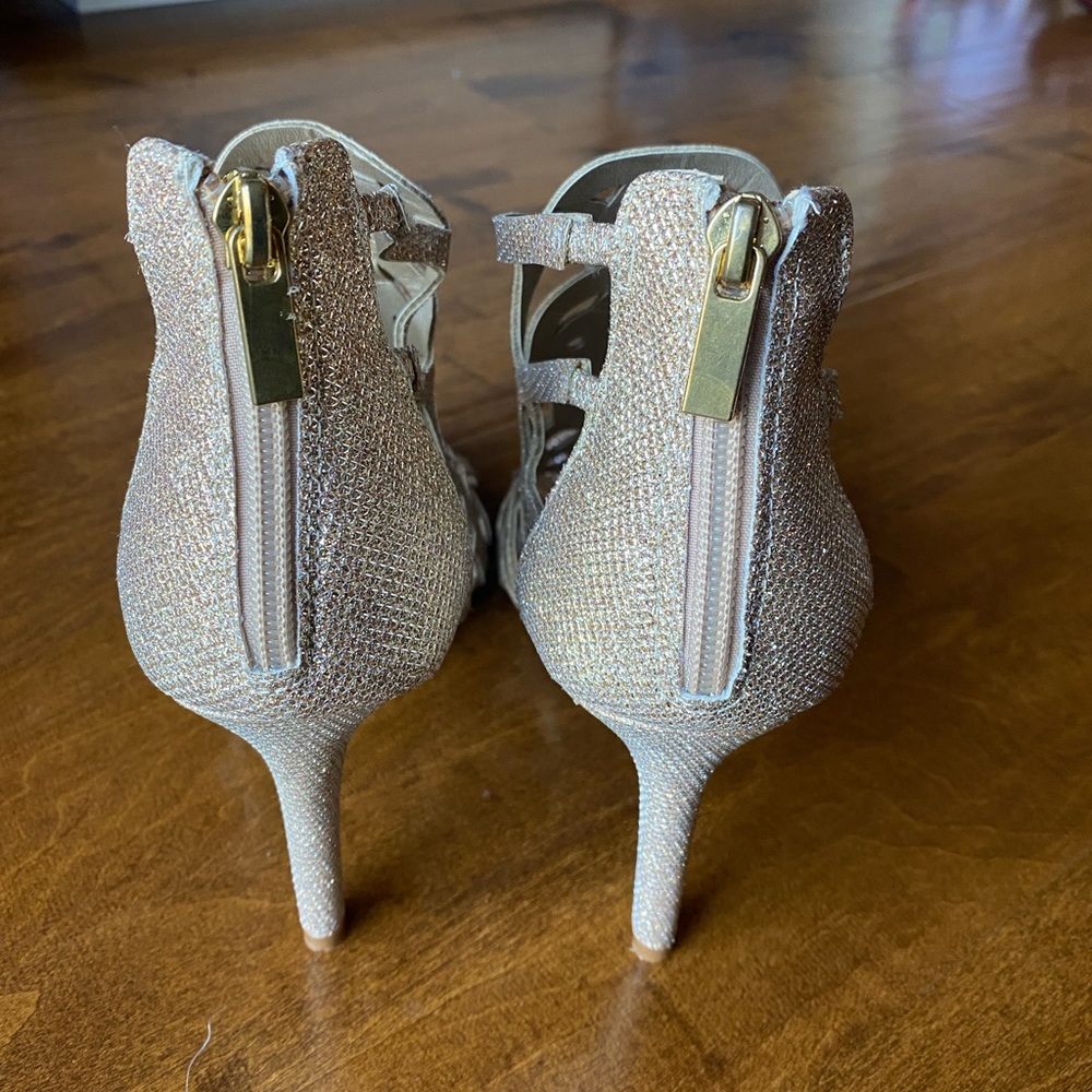 Heels - Picture 2 of 5